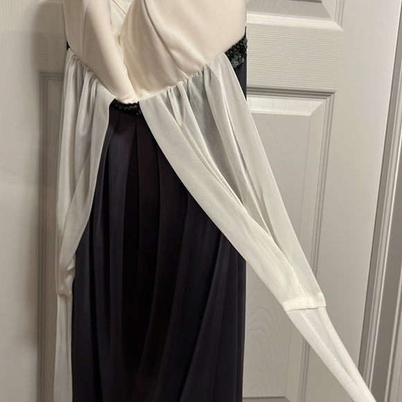 En Focus Studio Midi Dress with Sequence - Picture 5 of 8